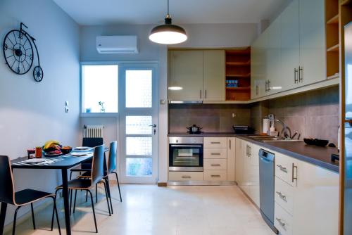 Gallery image of DARSISS 1 - Museum Apartment in Athens