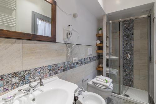 Bilik mandi di Casa Claudia
