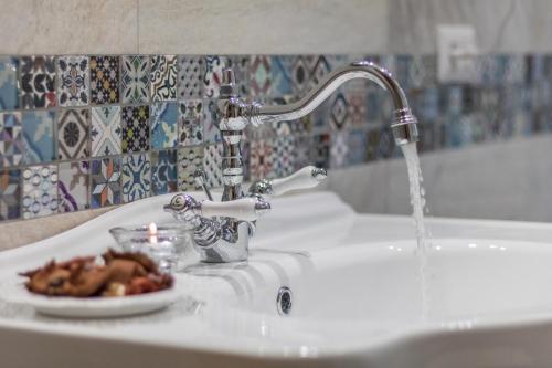 Bilik mandi di Casa Claudia