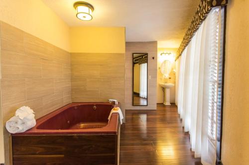 Bagno di 1905 Basin Park Hotel