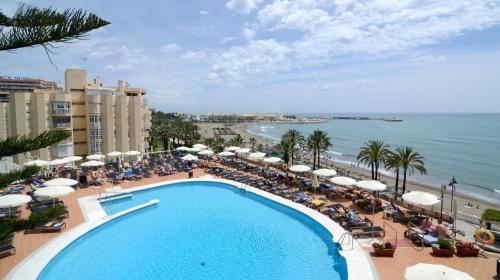 Vista sulla piscina di Medplaya Hotel Riviera - Adults Recommended o su una piscina nei dintorni