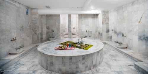 Kupatilo u objektu Crystal Kaymakli Hotel & Spa