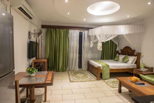 Gallery image of Modern Beach Front Studio Apartment - B44 in Mombasa
