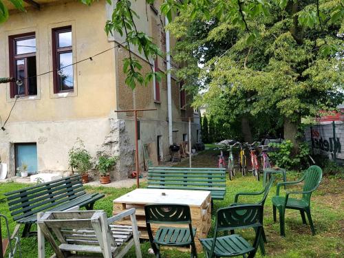 Κήπος έξω από το Villa Coola