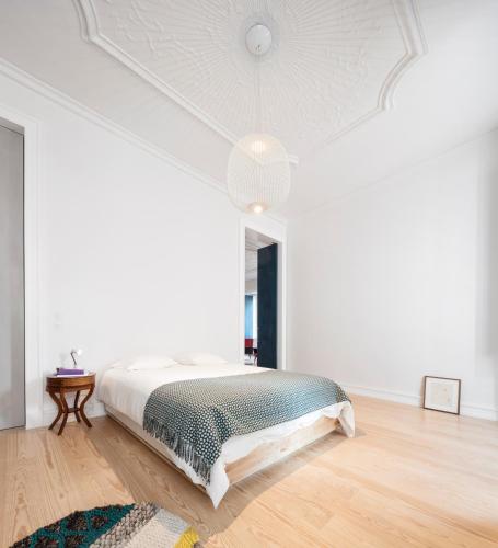 Imagen de la galería de Awarded 3 bedrooms upscale flat@Chiado Bairro Alto, en Lisboa