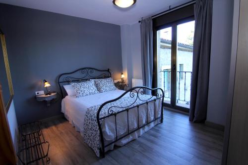 Ένα ή περισσότερα κρεβάτια σε δωμάτιο στο Laguardia -Casa Páganos E VI 0114