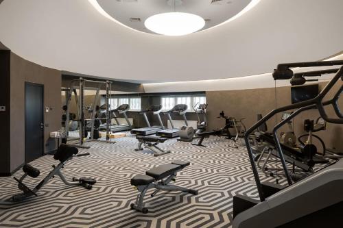 Fitness centrum a/nebo fitness zařízení v ubytování BANKHOTEL