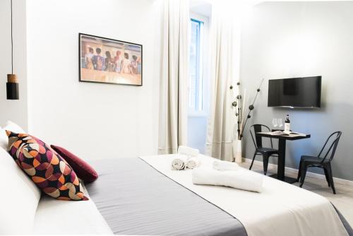COLOSSEUM MUSIC DESIGN Guest House