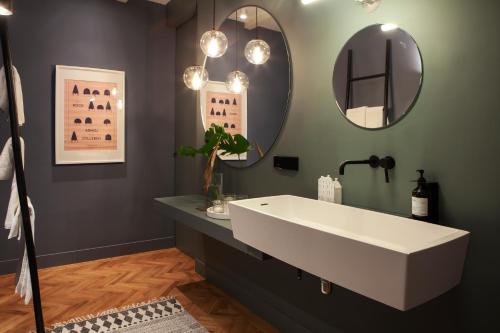 Gallery image of suite no 7 in Amsterdam