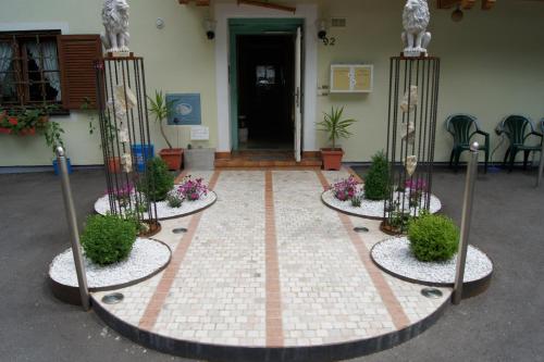 Κήπος έξω από το Appart-Pension Seehang