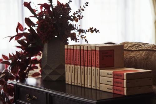 Bibliothèque dans le ryokan
