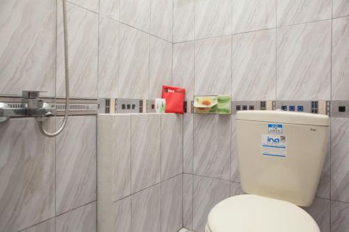 Gallery image of RedDoorz near Banyuwangi Baru Station in Ketapang