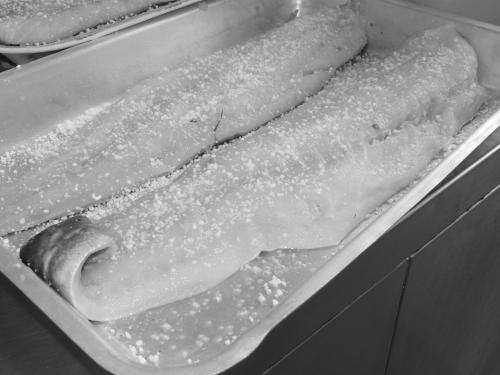 a container filled with lots of bubbles of water at Hostellerie d'Héloïse Logis in Cluny