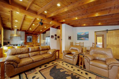 Chipmunk Cabin – Photos 3
