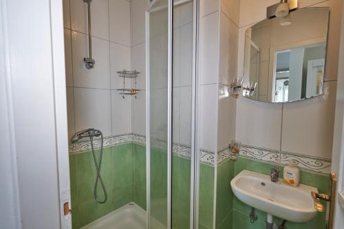 Koupelna v ubytování Apartments Milina