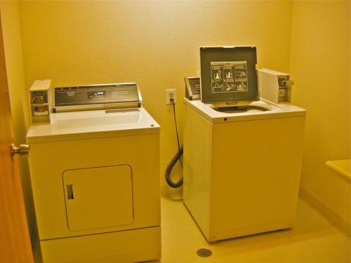 Imagen de la galería de Super 8 by Wyndham The Dalles OR, en The Dalles