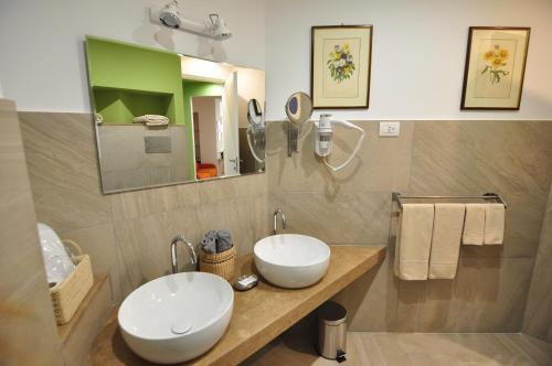 Ванна кімната в Delco Naples