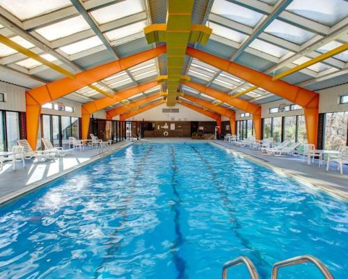 Πισίνα στο ή κοντά στο Comfort Inn Conference Center Pittsburgh Penn Hills