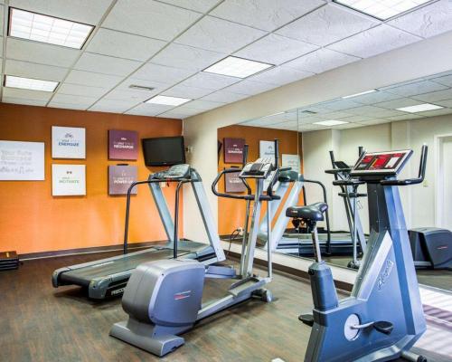 Centrul de fitness și/sau facilități de fitness de la Comfort Suites Crossville