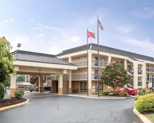 Quality Inn Merchants Drive in Knoxville