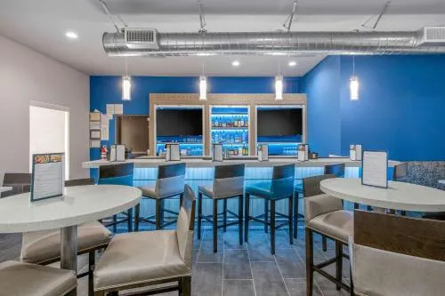 Clarion Inn & Suites DFW North in Irving