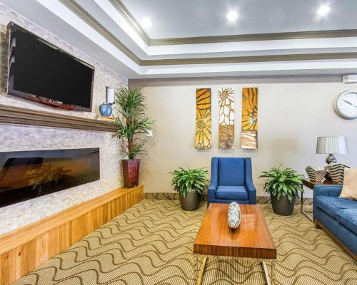 Comfort Suites Abilene – Photos 5