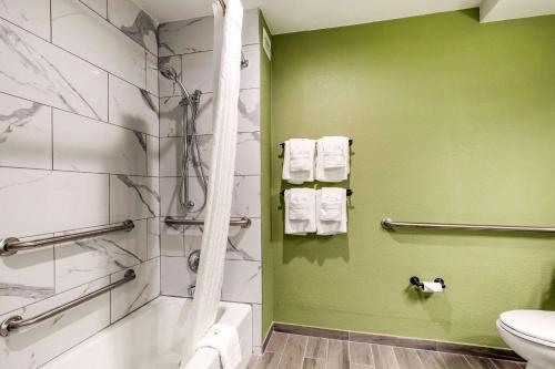 Gallery image of Quality Inn & Suites Plano East - Richardson in Plano