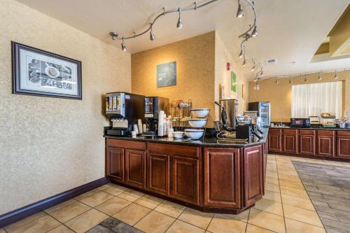 a lobby with a cash register in a store at Comfort Inn & Suites in Cedar City