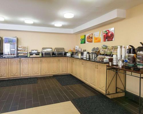 Kemudahan buat kopi dan teh di Quality Inn Richmond Airport