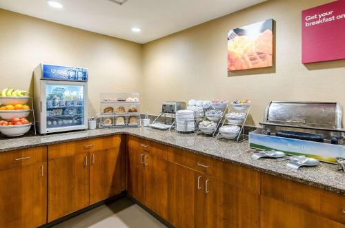 Φαγητό σε αυτό το ξενοδοχείο ή κάπου εκεί κοντά