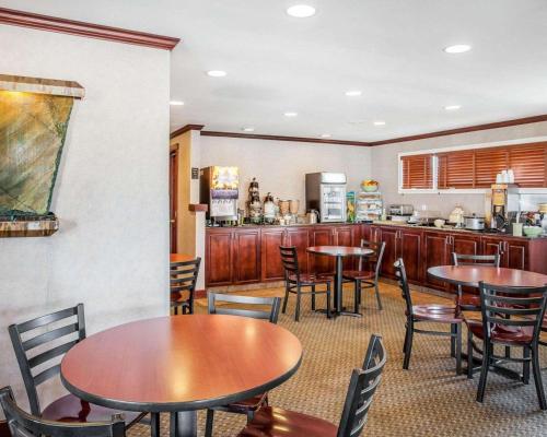 Restaurant o un lloc per menjar a Quality Inn Port Angeles - near Olympic National Park