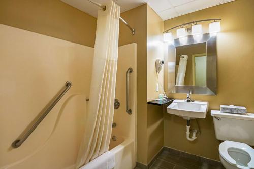 Gallery image of Quality Inn in Fairmont