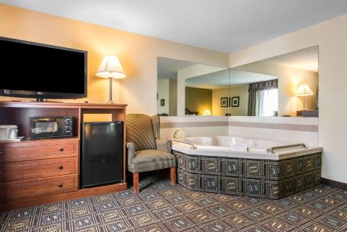 Gallery image of Comfort Inn in Weirton