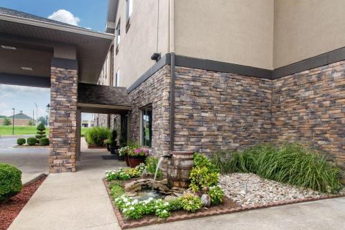 Comfort Suites Danville – Photos 3