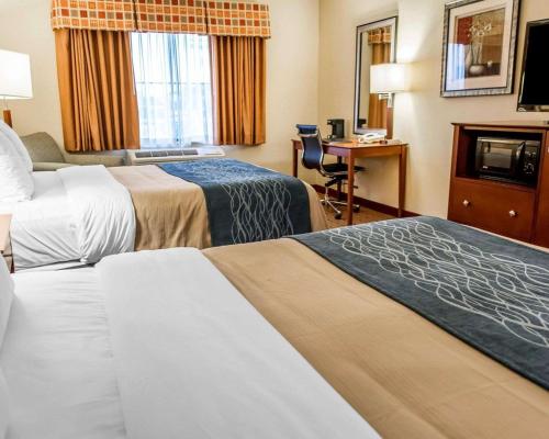 Ένα ή περισσότερα κρεβάτια σε δωμάτιο στο Comfort Inn & Suites Franklin East
