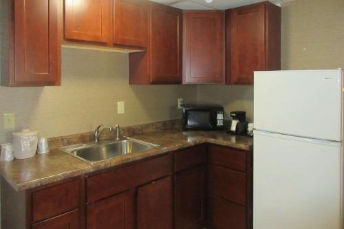 Quality Inn & Suites Owego – Photos 4
