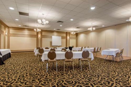 Der Geschäftsbereich oder Konferenzraum in der Unterkunft Clarion Hotel