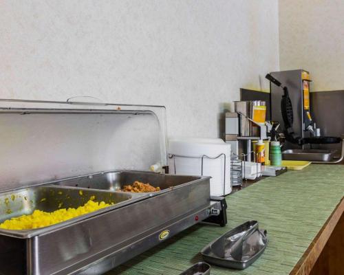 Jídlo v hotelu nebo okolí