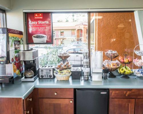 Еда / где поесть недалеко от лоджа