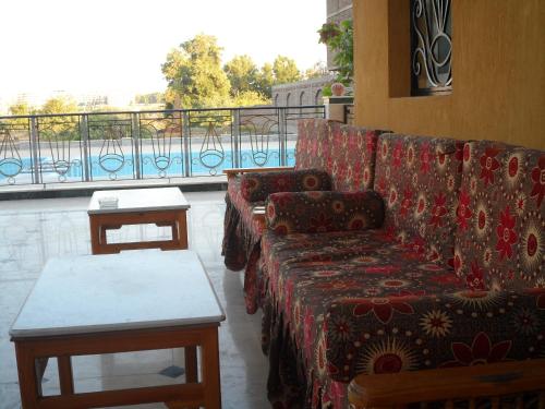 Bazén v ubytování Jewel Howard Carter Hotel nebo v jeho okolí