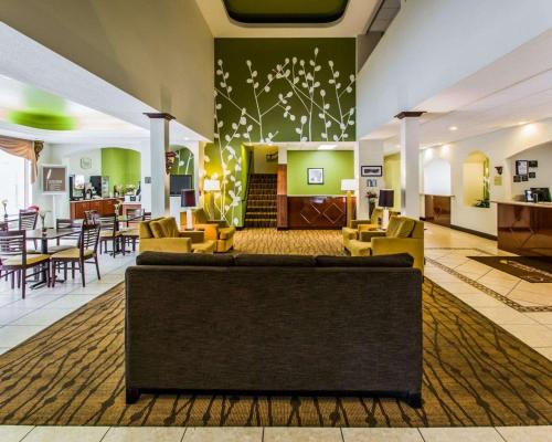 Sleep Inn & Suites Orlando International Airport Image