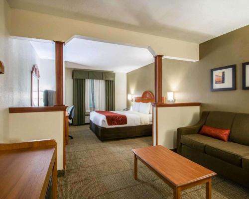 Foto da galeria de Comfort Suites Fort Pierce I-95 em Fort Pierce