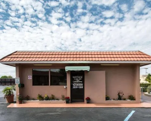 Rodeway Inn Fort Pierce US Highway 1 in Port Saint Lucie