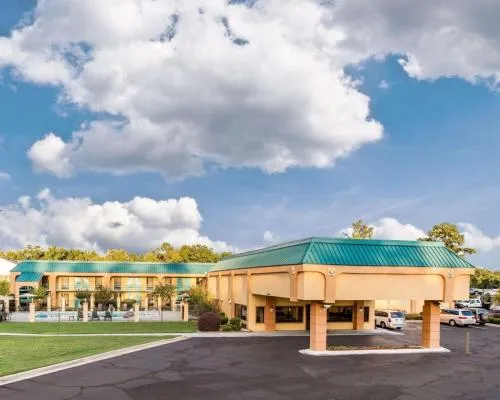 Quality Inn Macon West in Macon
