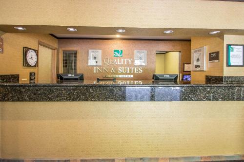 a lobby of a hospital with a reception counter at Quality Inn & Suites Decorah in Decorah