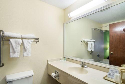 Quality Inn and Suites Harvey
