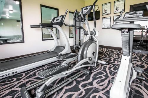 a gym with a treadmill and a bike at Quality Inn & Suites Mendota near I-39 in Mendota