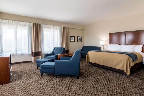 Rúm í herbergi á Comfort Inn Edwardsville - St Louis