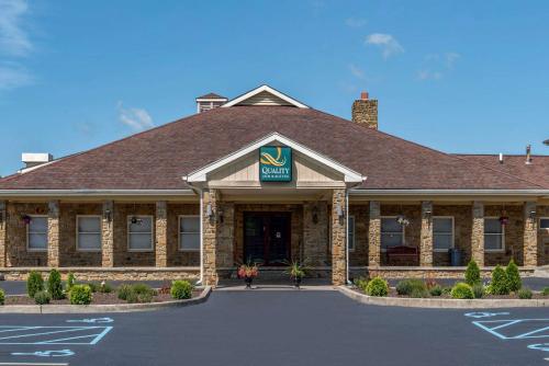 Quality Inn & Suites Bedford West – Photos 3