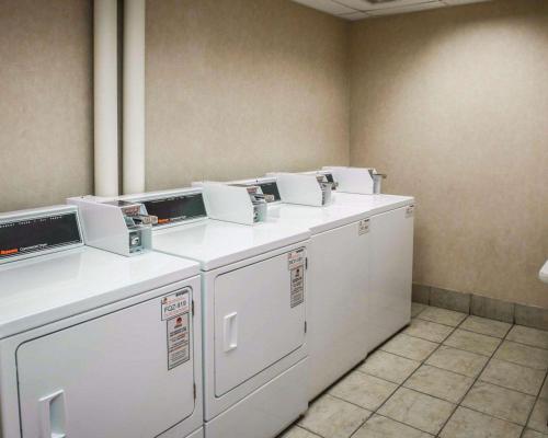 Gallery image of Quality Inn Indianapolis in Castleton